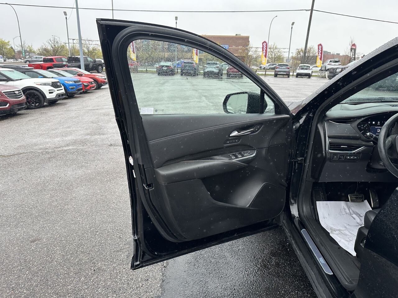 2023 CADILLAC XT4 SPORT Traction intégrale, 4 portes Sport Black Gatineau - photo #1