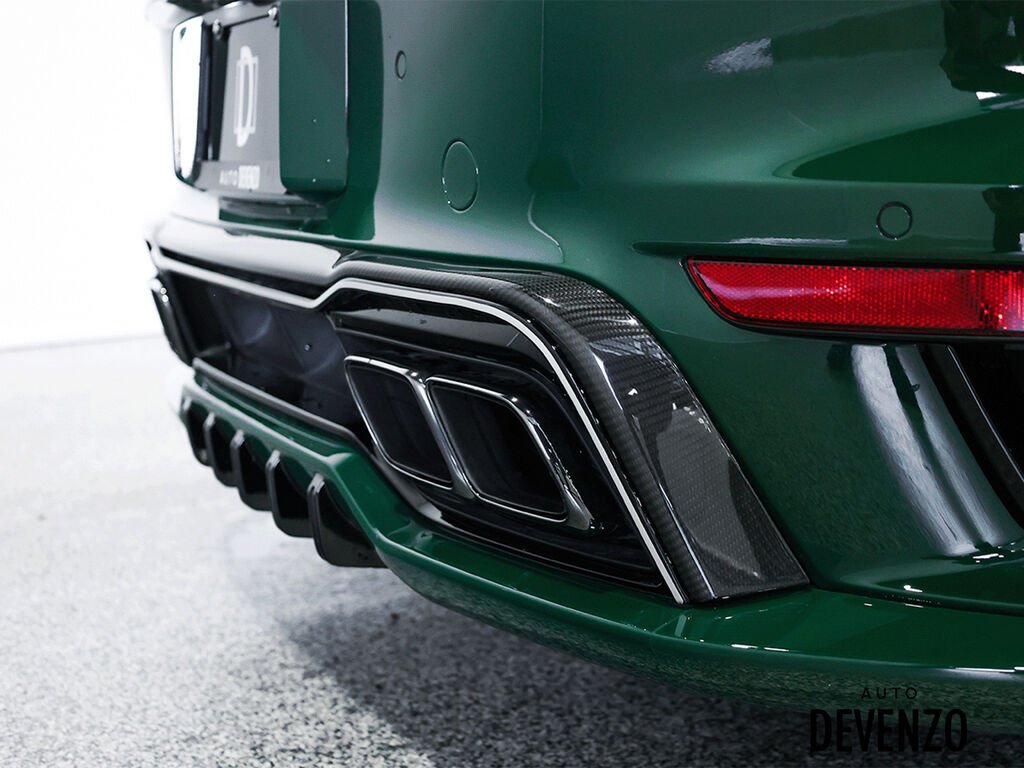 2022 Porsche 911 Green Saint-Eustache - photo #7