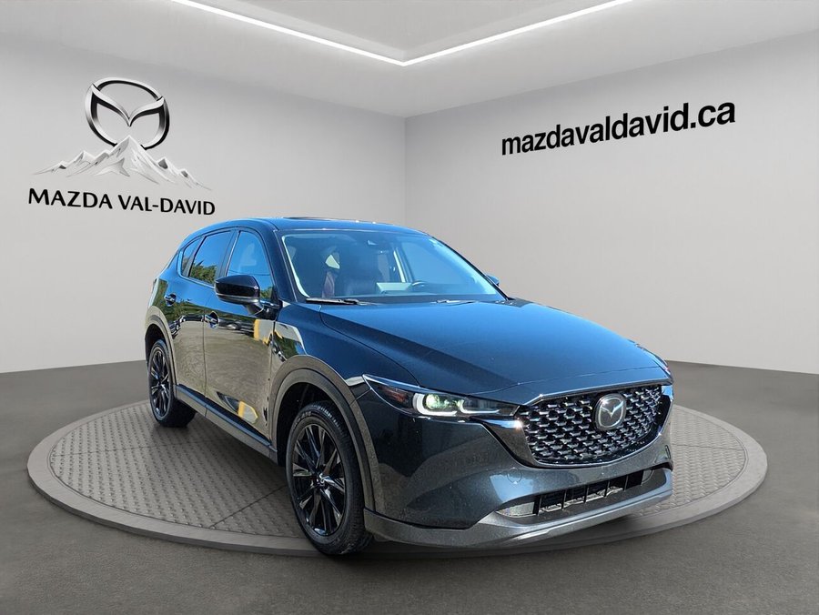 2023 Mazda CX-5 Édition Kuro TI, sièges en cuir, Toit ouvrant, Volant chauffant Black