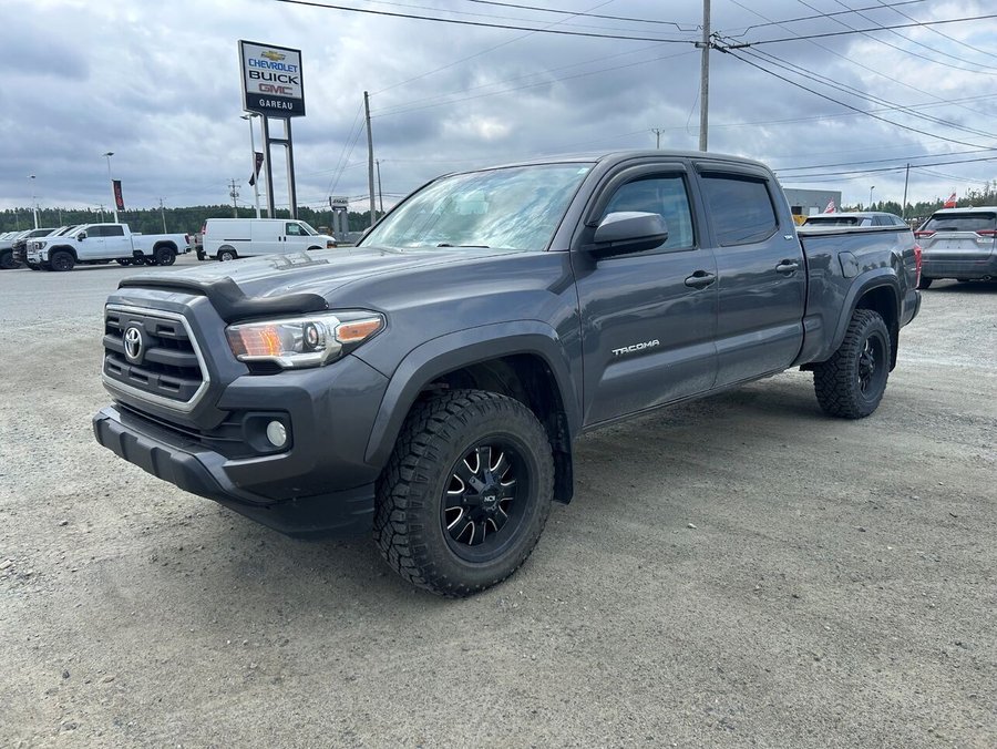 Toyota Tacoma SR5 Double Cab V6 4RM BA 2017 2017 Gris
