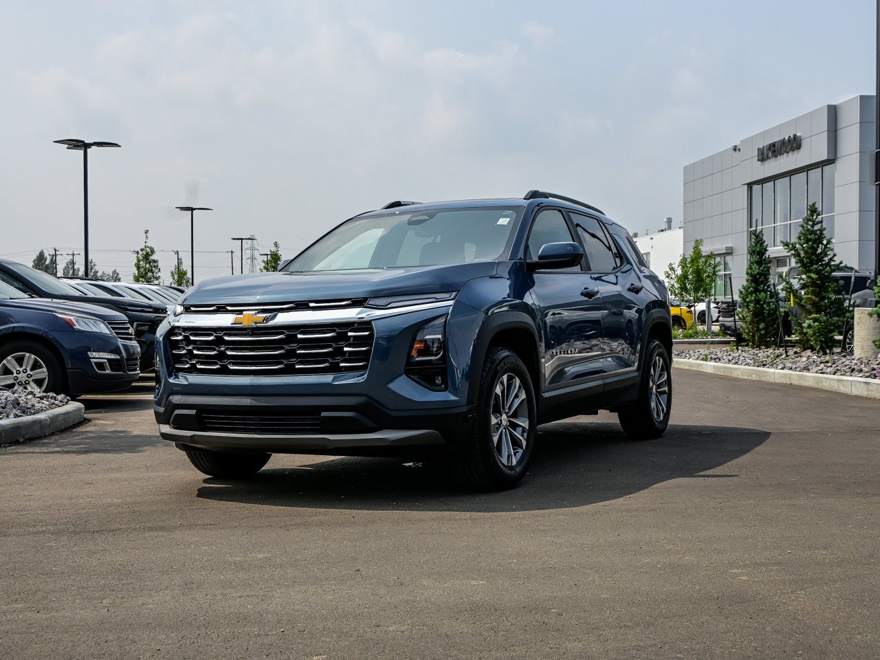 2025 Chevrolet Equinox AWD 4dr LT w/2LT Blue Sherwood Park - photo #3