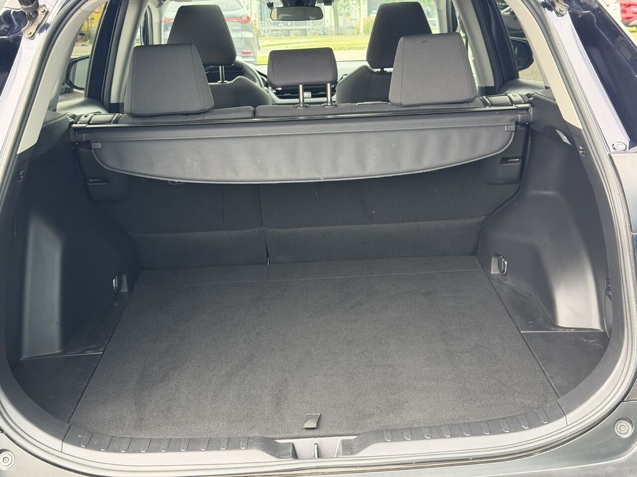 2020 Toyota RAV4 Blue Ste-Marie - photo #9