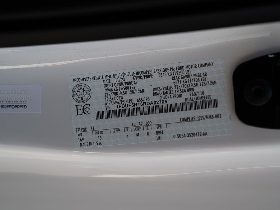 2024 Ford Super Duty F-550 DRW 2024 White