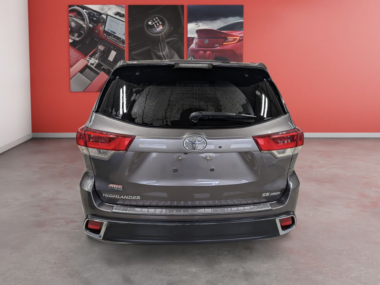 Toyota Highlander XLE/AWD/SIÈGES CHAUFFANTS/BLUETOOTH/AC BIZONE/TOIT OUVRANT 2018 Gris aurore mica Sherbrooke - photo #4