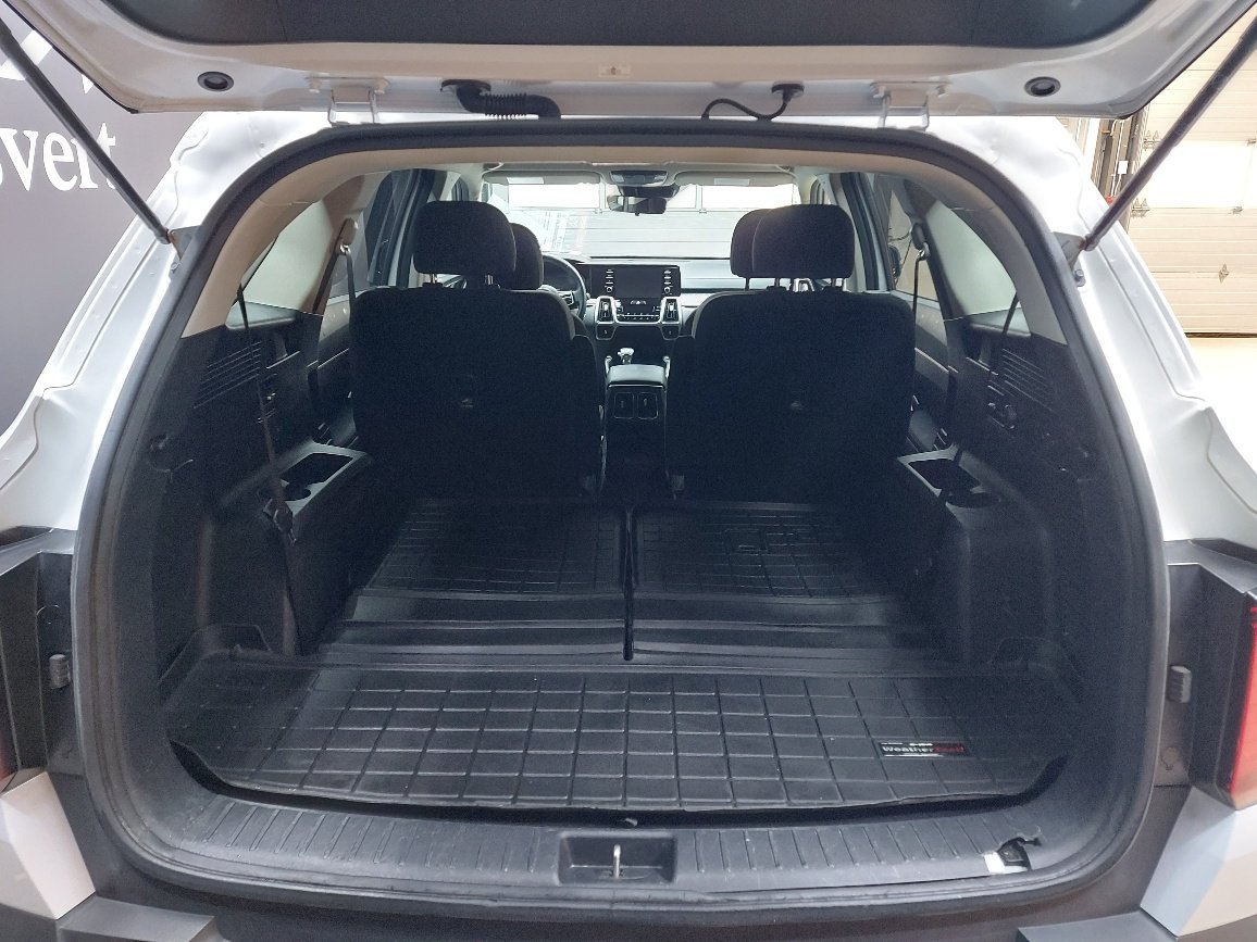 2022 Kia Sorento White Blainville - photo #9