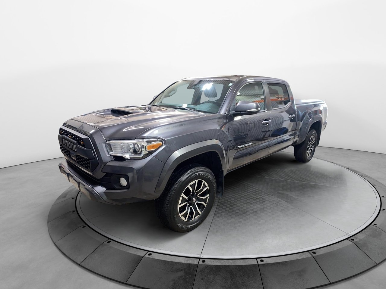 Toyota Tacoma trd sport 2023 Gris magnétique métallisé Baie-Comeau - photo #0