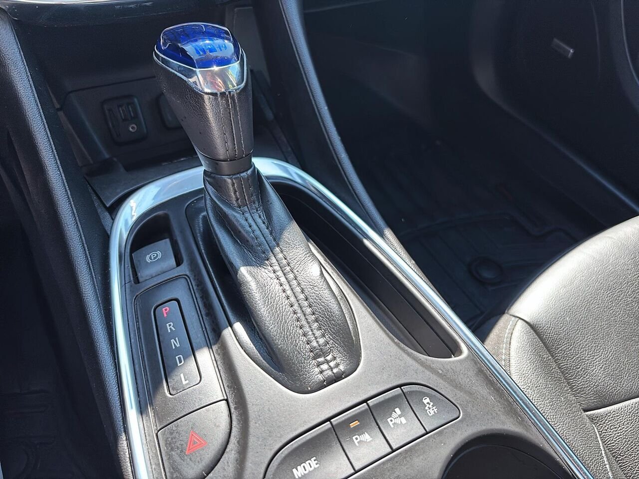 CHEVROLET VOLT Premier 2019 Blanc Saint-Hyacinthe - photo #13