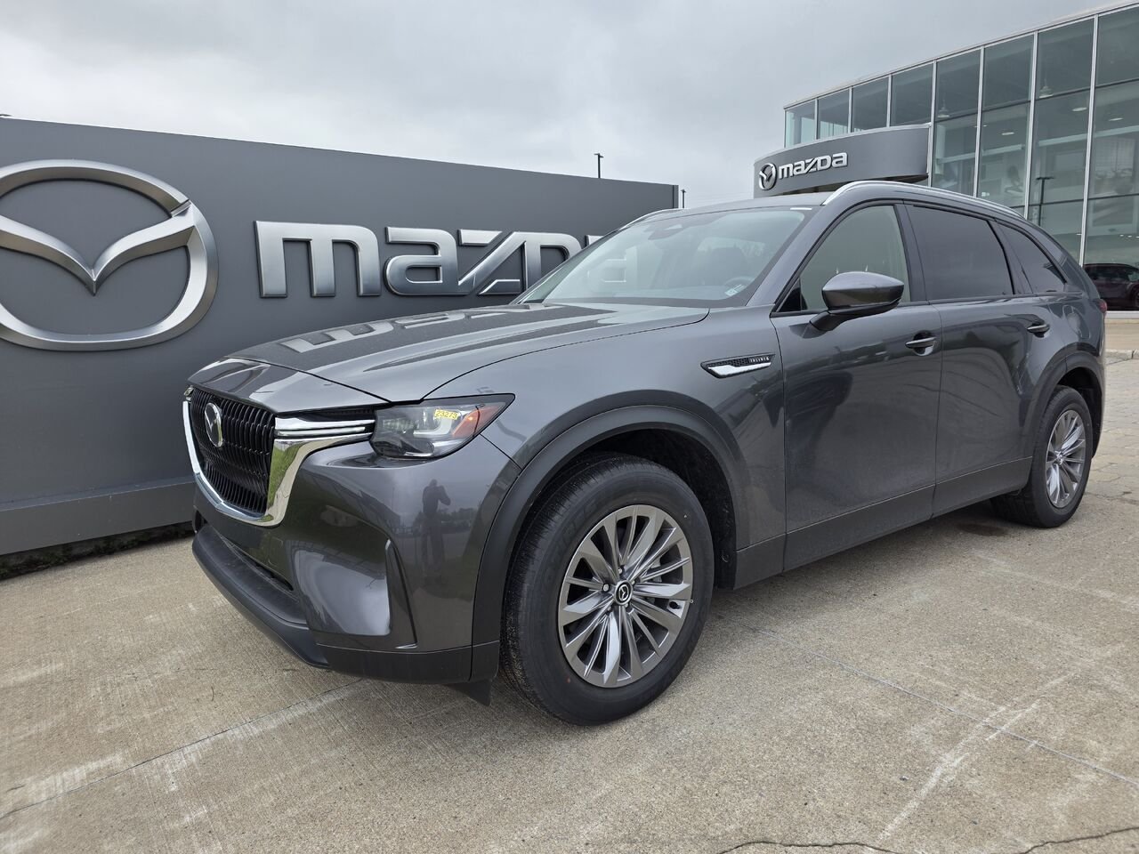 Mazda CX-90 hybride léger 2026 Gris mécanique métallisé Donnacona - photo #0