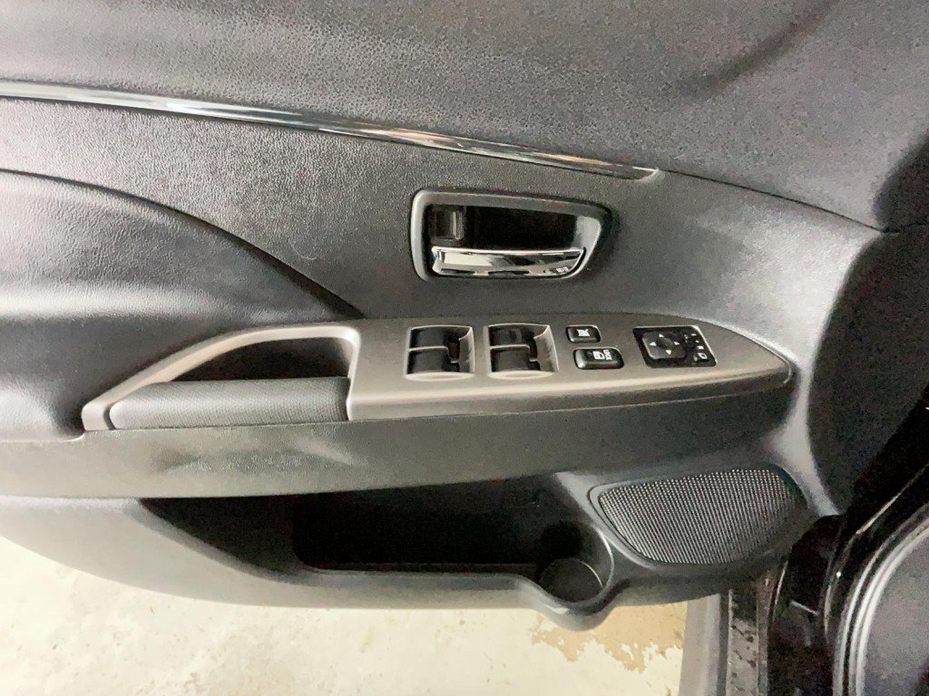 2024 Mitsubishi RVR Black Rouyn-Noranda - photo #10