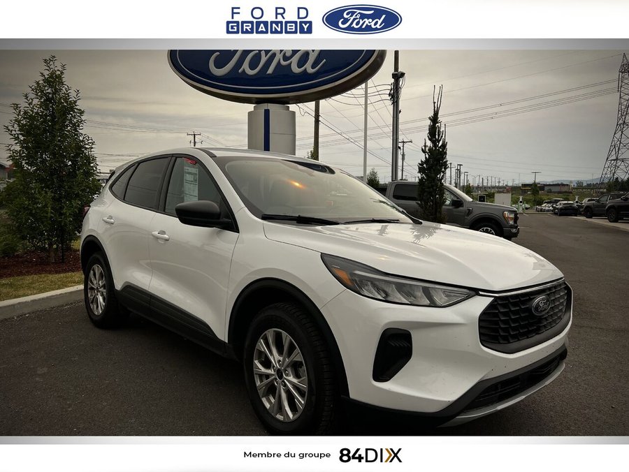 2025 Ford Escape White