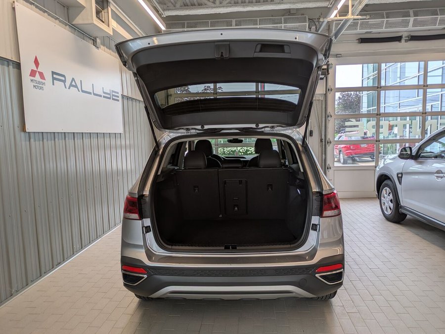 2024 Volkswagen Taos Comfortline 4MOTION Grey
