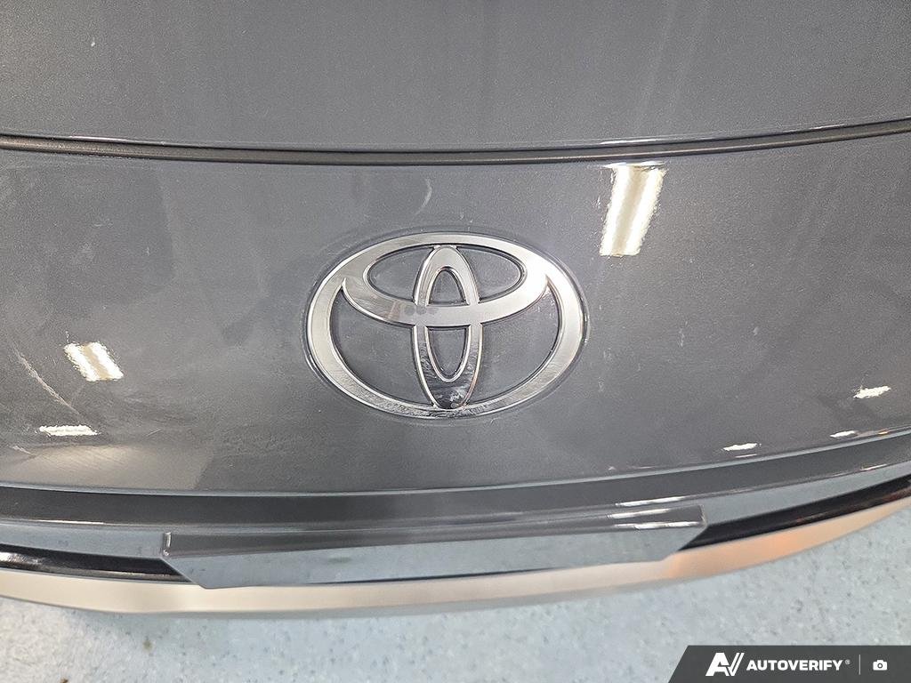 2025 Toyota Prius Plug-In Hybrid S2501808 | XSE White Edmonton - photo #8