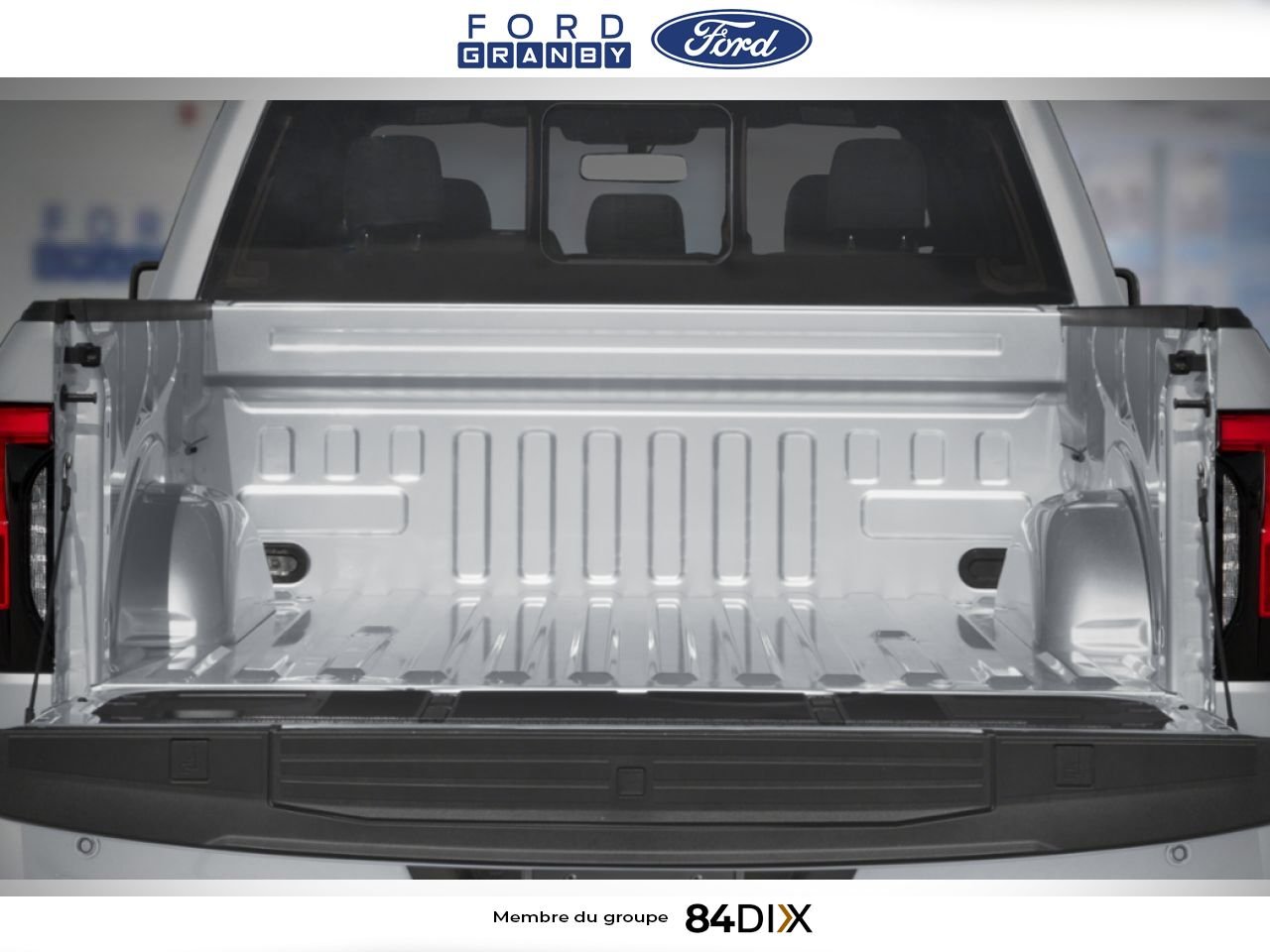 Ford F-150 Lightning 2025 Gris carbonisé métallisé Granby - photo #3
