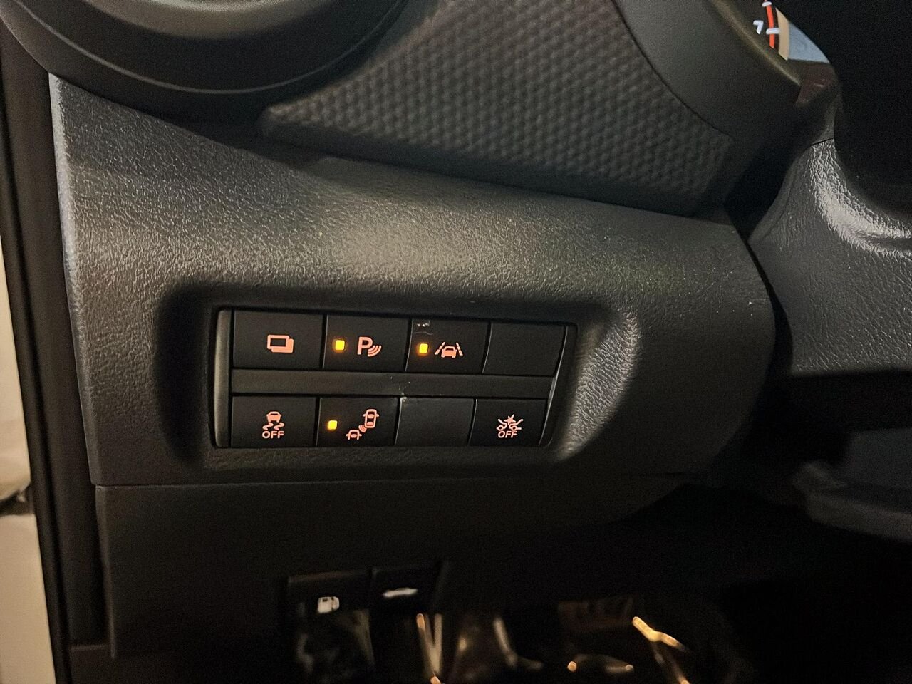 2024 Nissan Kicks S White Québec - photo #15