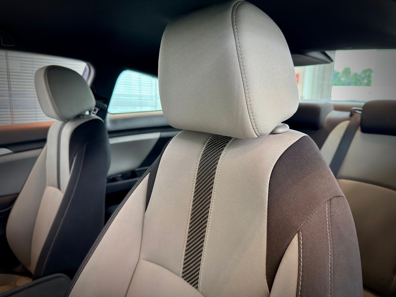 2018 Honda Civic Coupe Blue Notre-Dame-des-Prairies - photo #18