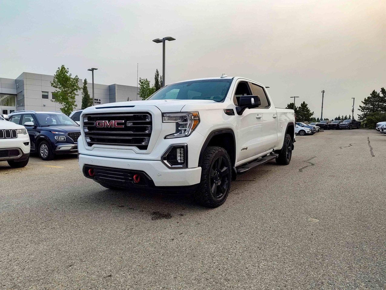 2019 GMC Sierra 1500 4WD Crew Cab 157 AT4 White Sherwood Park - photo #3