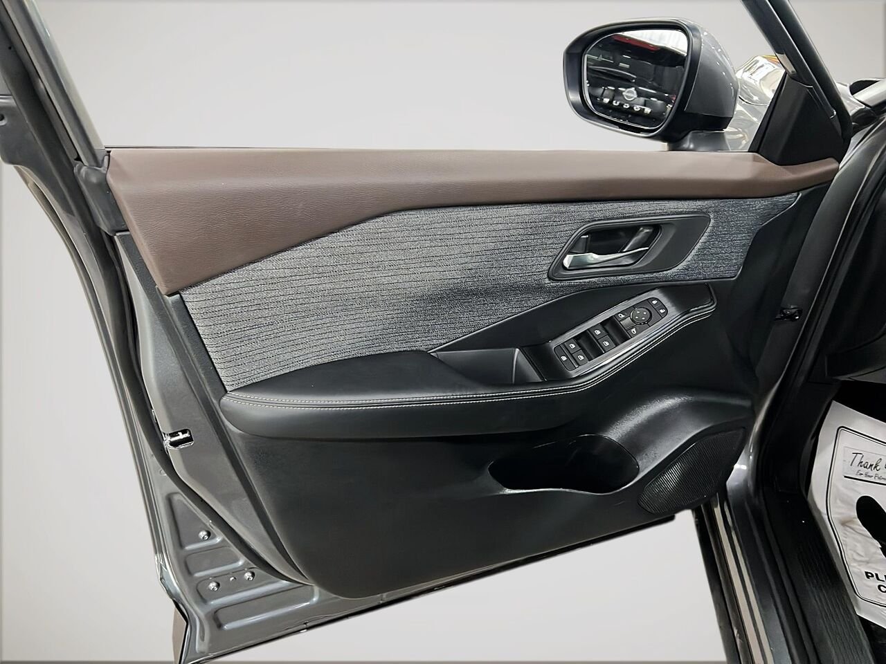 2023 Nissan Rogue SV TI Grey Québec - photo #10