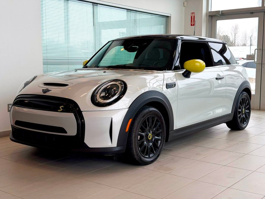 2023 MINI 3 Door 2023 gray