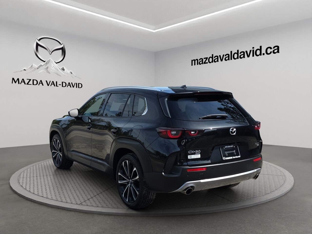2023 Mazda CX-50 GT TI avec moteur turbo, Toit ouvrant panoramique, Apple carplay, Sièges en cuir Black Val-David - photo #18