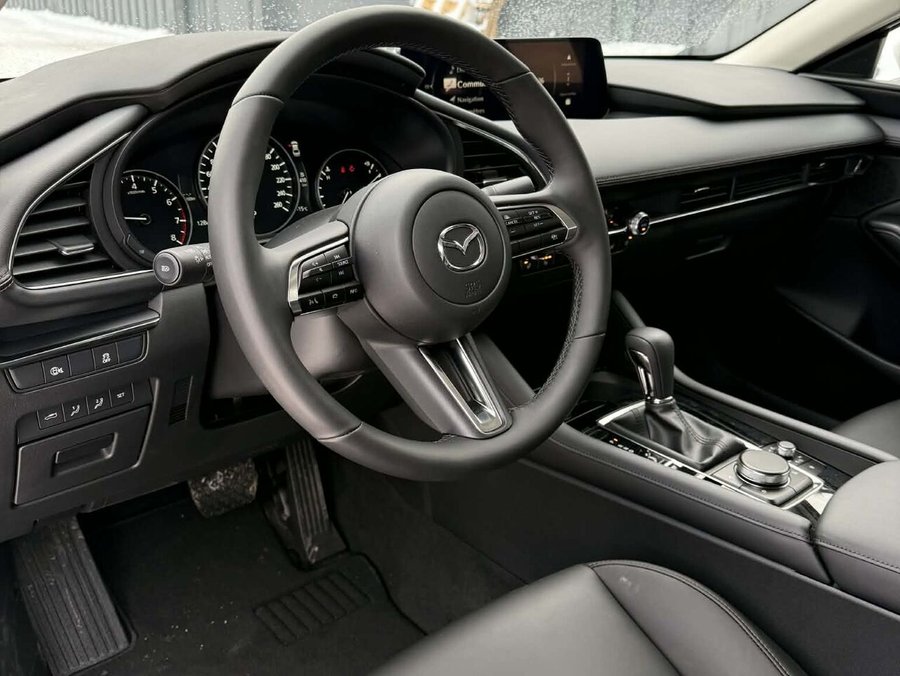 Mazda Mazda3 Similicuir, toit ouvrant, caméra de recul, volant et sièges chauffants 2025 Quartz platine métallisé