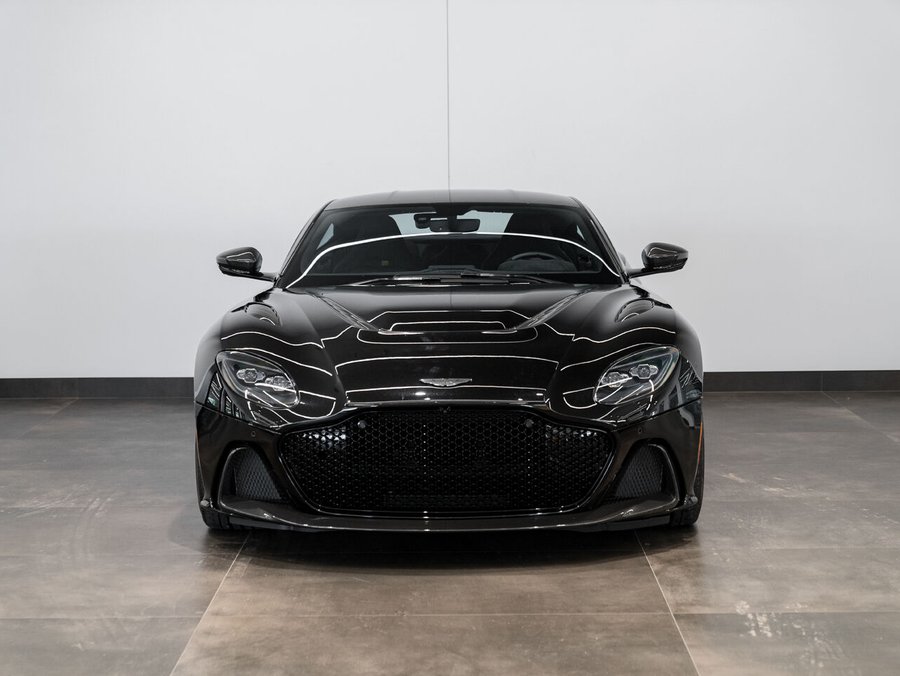2023 Aston Martin DBS 2023 Black