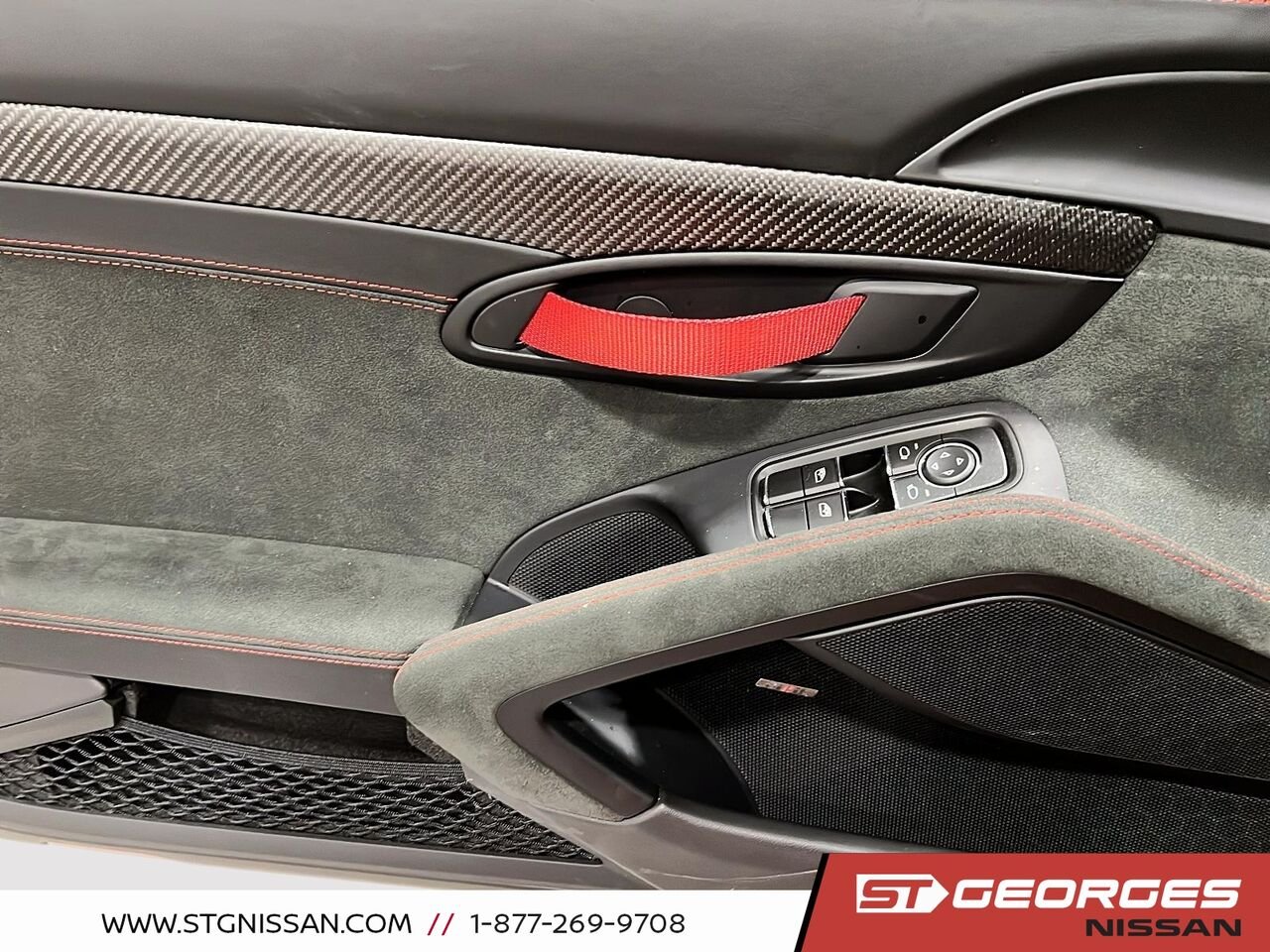 Porsche 718 Cayman 2024 Rouge Saint-Georges - photo #10