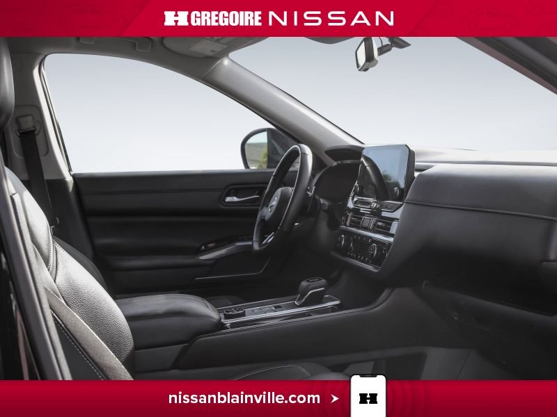 2024 Nissan Pathfinder Black Laval - photo #24