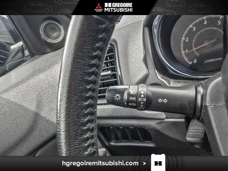 2022 Mitsubishi RVR Black Laval - photo #17