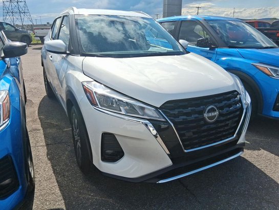 2024 Nissan Kicks SV TA 2024 White