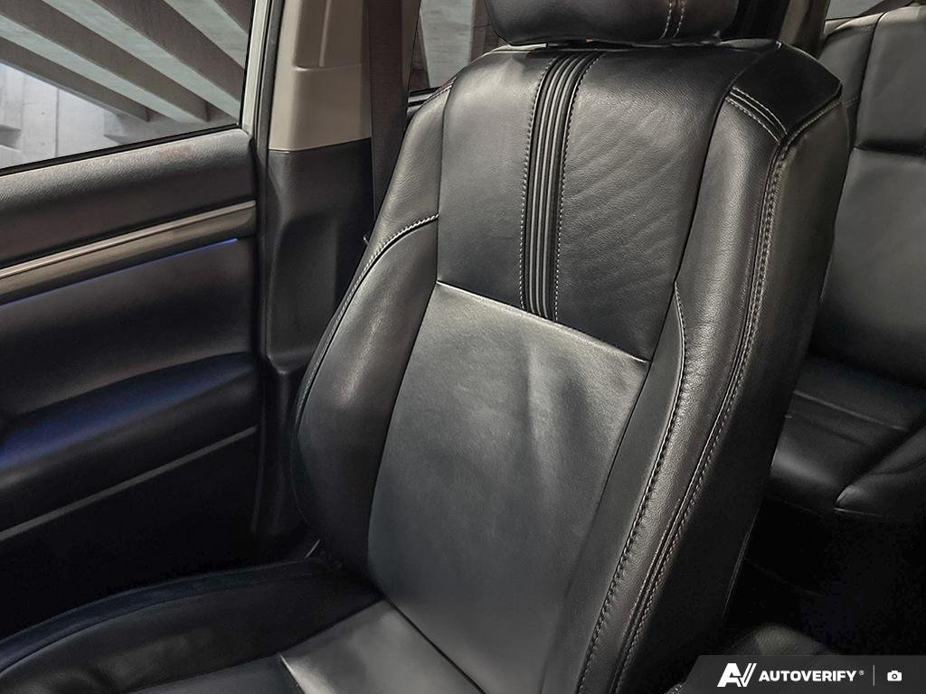 2018 Toyota Highlander 2501260A | SE Silver Edmonton - photo #18