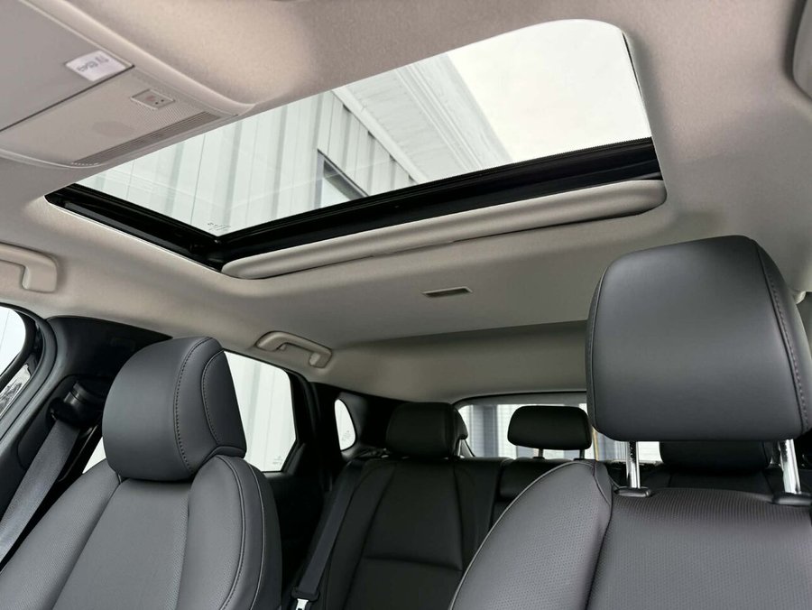 Mazda CX-30 GT turbo, awd, toit ouvrant, Écran 360 degré, Navigation, chargeur sans fil pour cellulaire 2025 Gris aéro métallisé