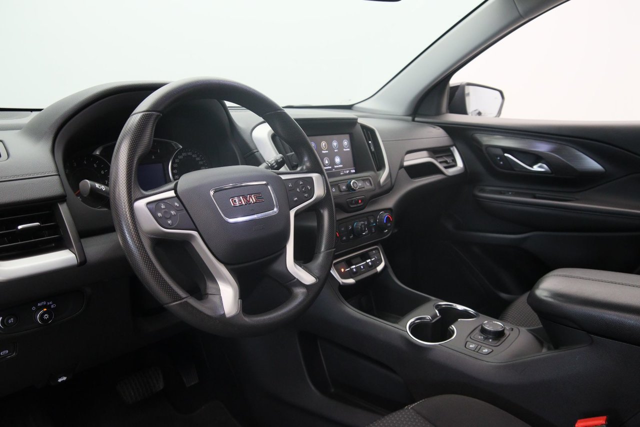 GMC Terrain NIV 3GKALTEV8NL215917 2022 Noir Baie-Comeau - photo #6