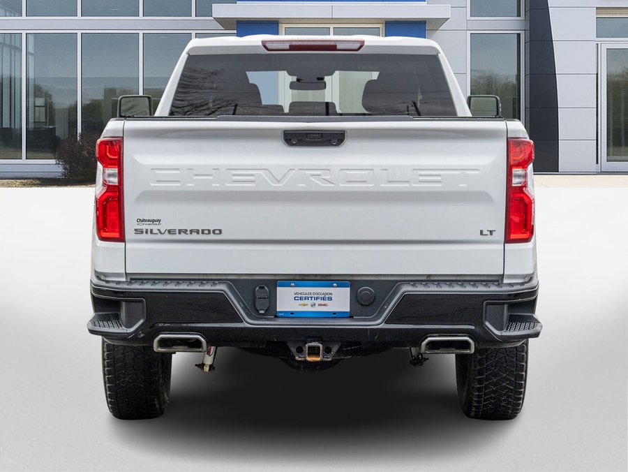 Chevrolet Silverado 1500 LT Trail Boss cabine multiplace 4RM 157 po 2024 Blanc