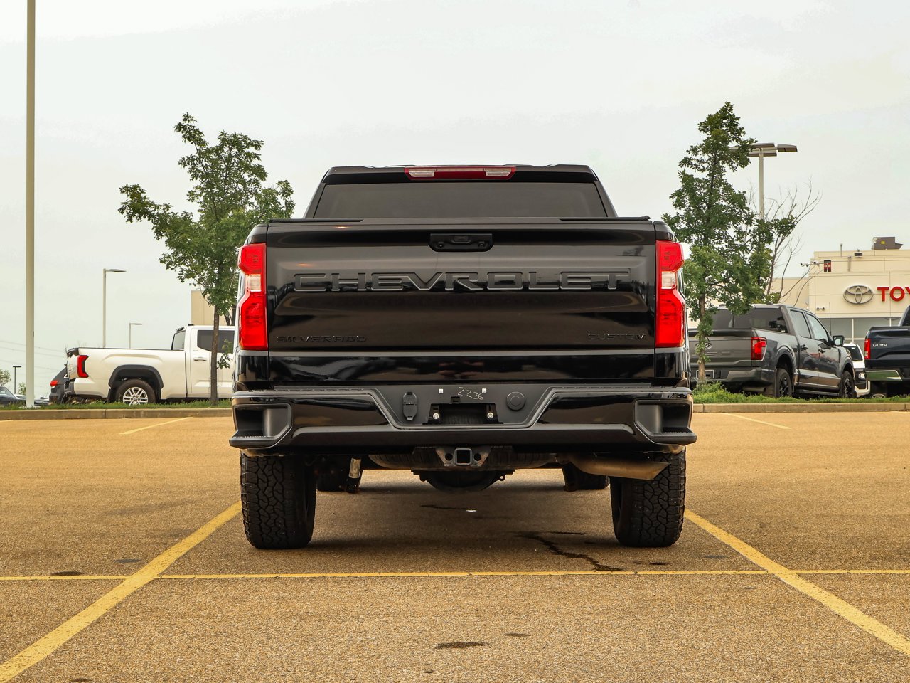 2023 Chevrolet Silverado 1500 4WD Crew Cab 147 Custom Black Sherwood Park - photo #6