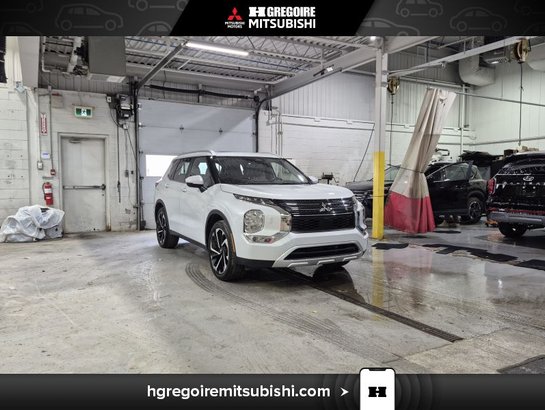 2022 Mitsubishi Outlander 2022 White