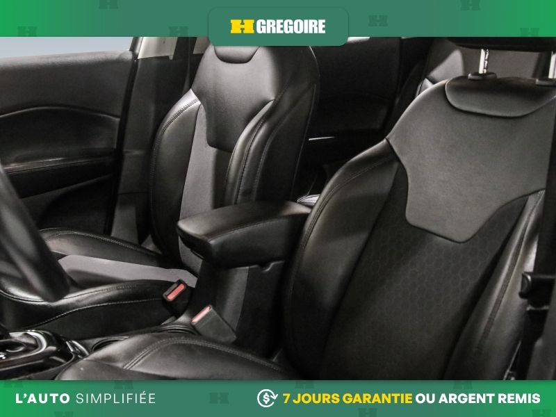 2019 Jeep Compass Silver Saint-Eustache - photo #13