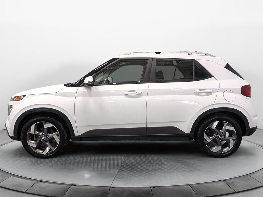 Hyundai VENUE 1.6L Trend Toit Ouvrant Sièges et Volant Chauffant 2022 Blanc