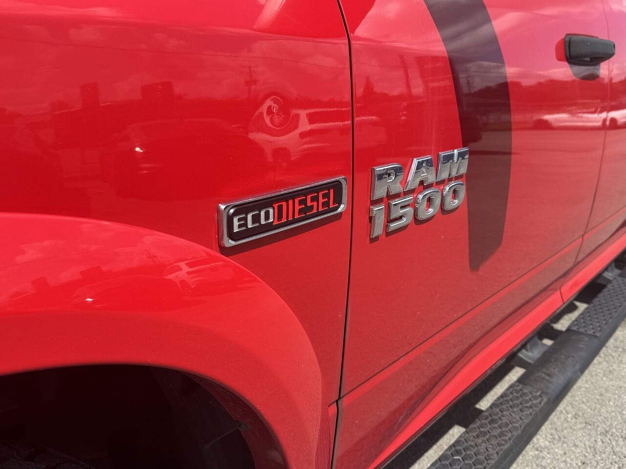 Ram 1500 Ecodiesel 2015 Rouge Granby - photo #2