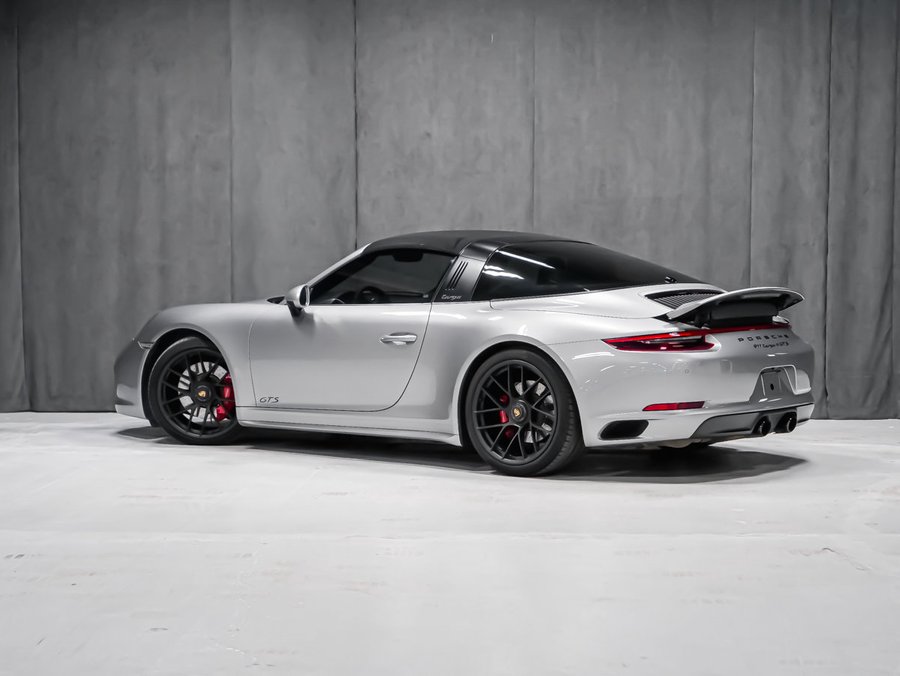 2018 Porsche 911 TARGA 4 GTS Silver