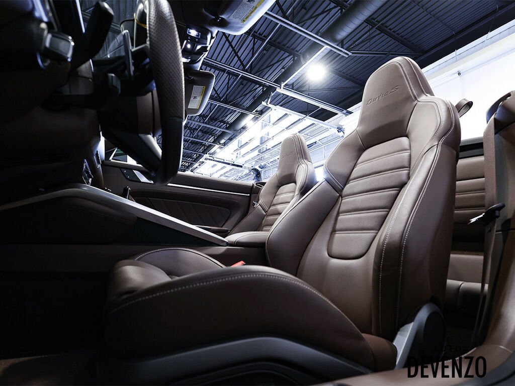 2022 Porsche 911 Green Saint-Eustache - photo #15