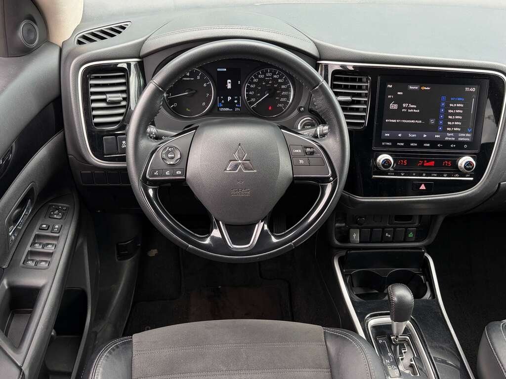 2020 Mitsubishi Outlander Red Gatineau - photo #13