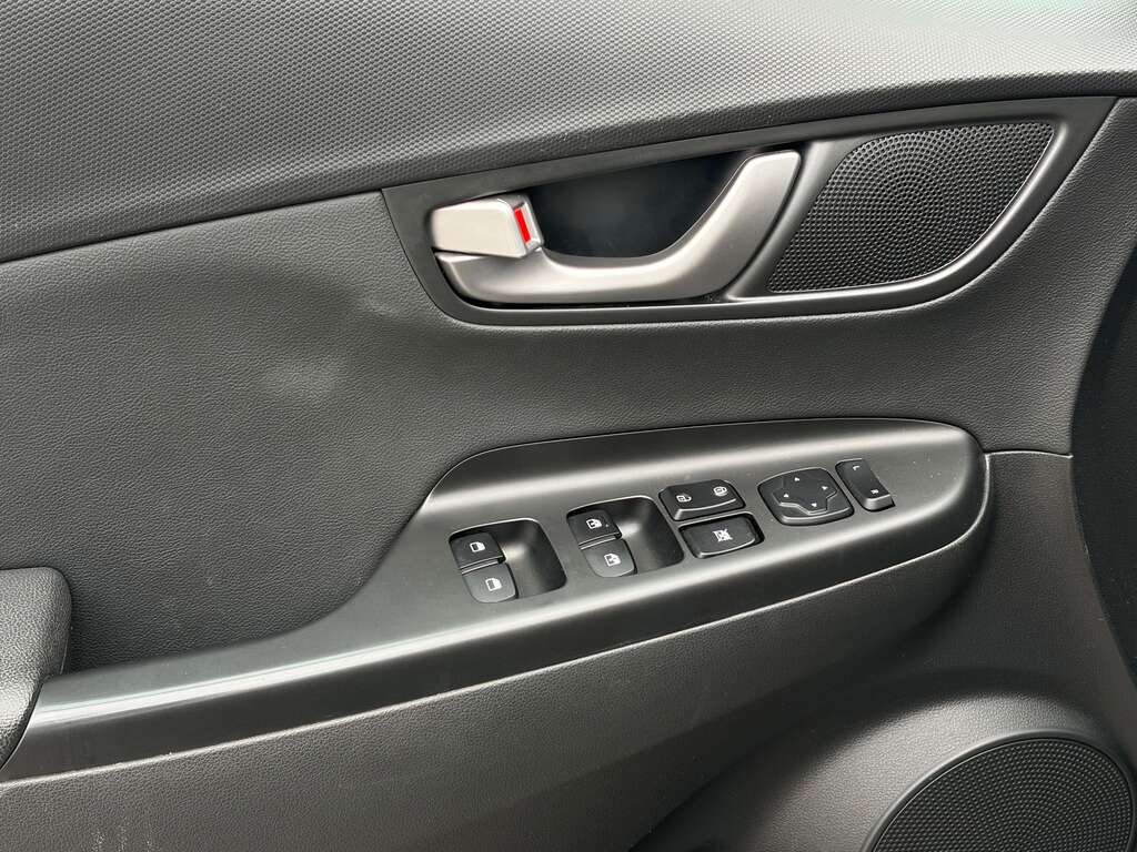 Kia Sportage 2023 Noir Gatineau - photo #10