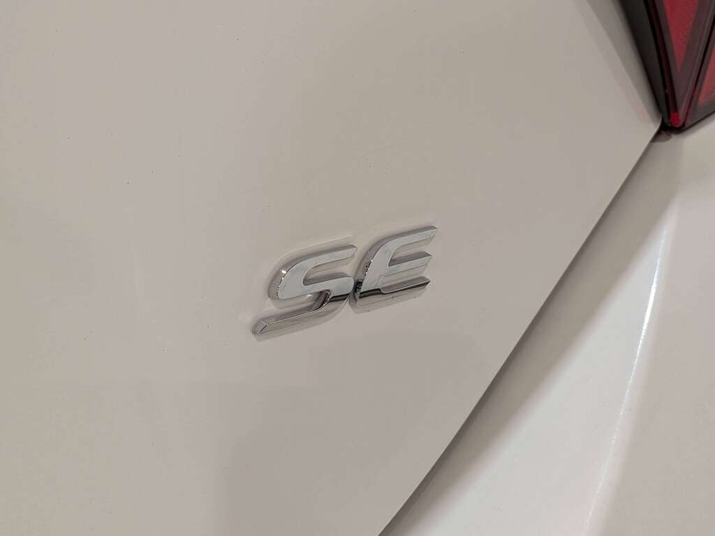 2017 Toyota Corolla 4dr Sdn CVT CE White Val-David - photo #33