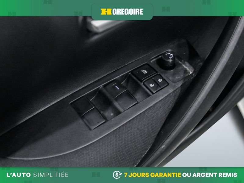 Toyota Corolla 730222 | LE AUTO GR ELECT CAM RECUL BLUETOOTH 2021 Gris Laval - photo #11
