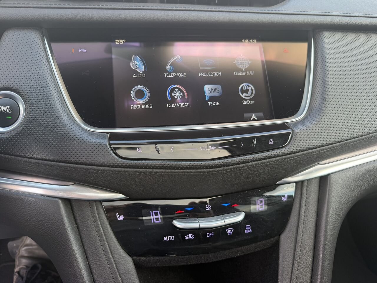 2017 Cadillac XT5 LUXURY AWD V6 3.6 Grey Laval - photo #11