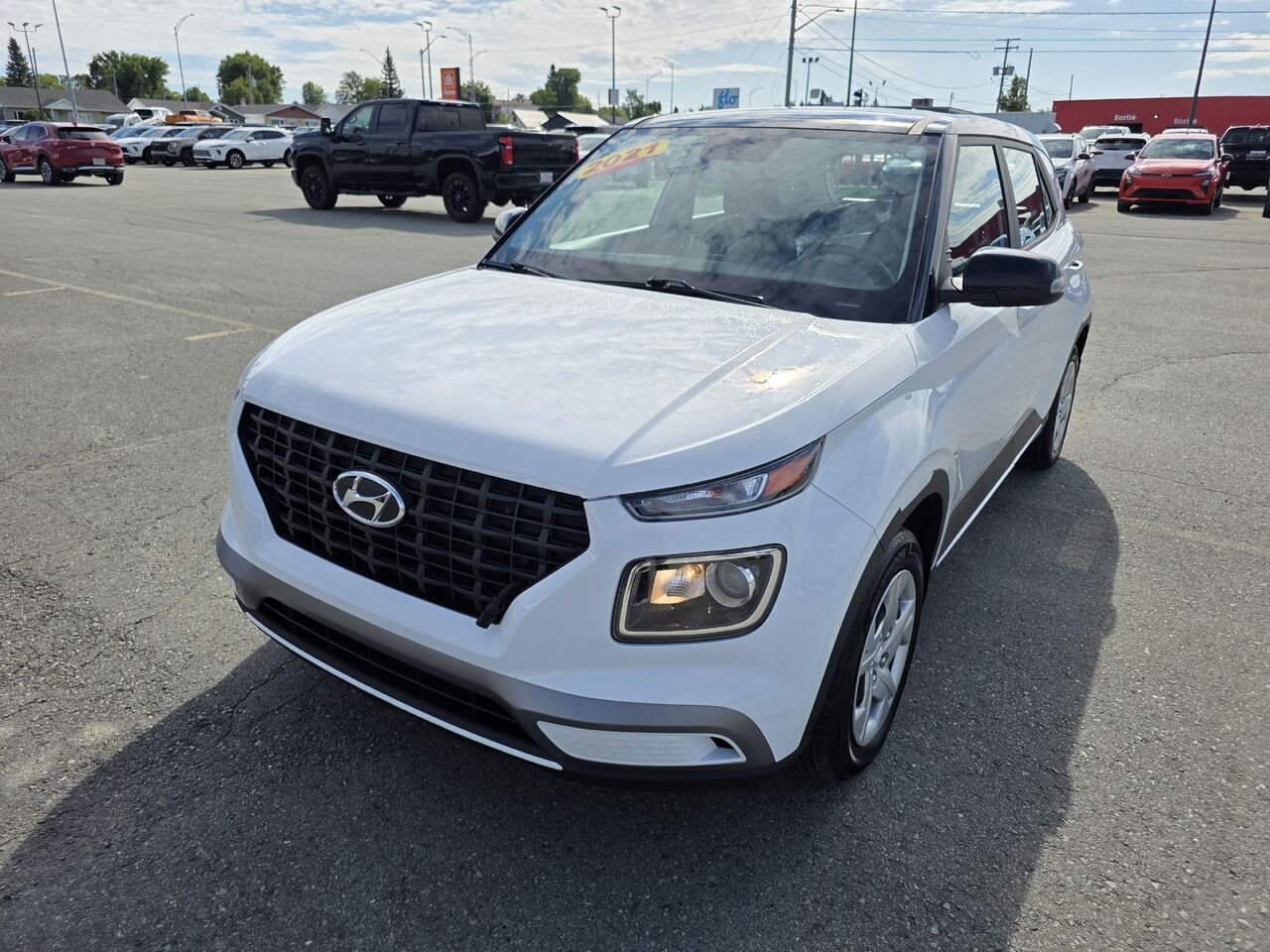 Hyundai Venue Essential IVT avec couleur deux tons 2021 Blanc Rouyn-Noranda - photo #21