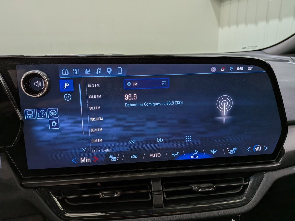 Chevrolet Equinox EV 2026 Noir Val-David - photo #22