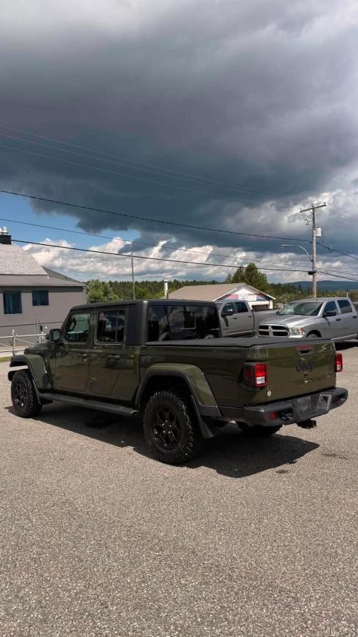 Jeep Gladiator 2023 Blanc Nantes - photo #2