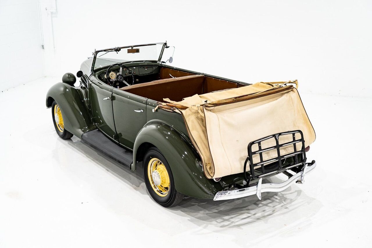 1936 Ford Model 48 Phaeton PRIX EN USD | Beautifully presented in original condition Green Montreal - photo #52