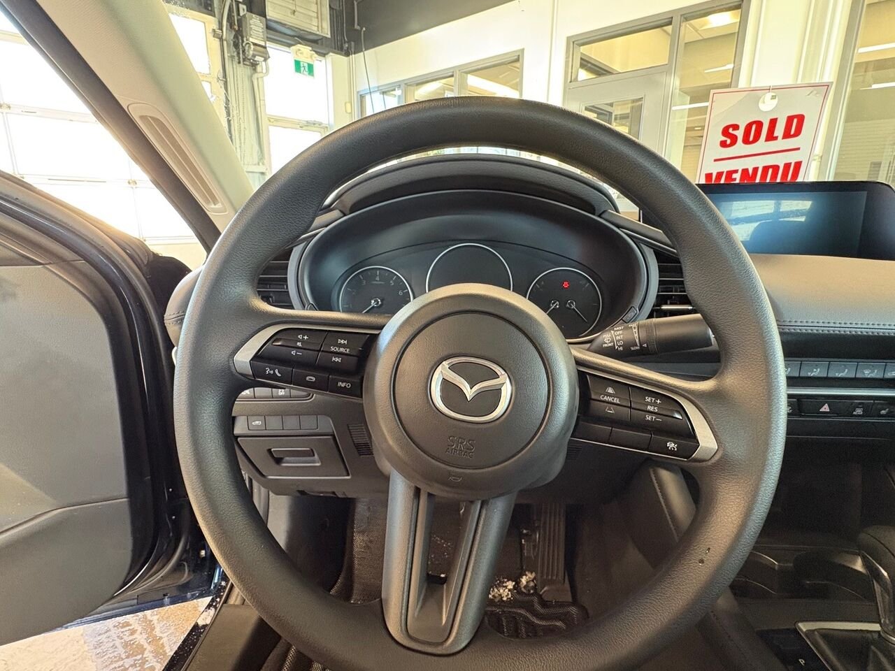 MAZDA Mazda3 GX 2026 Bleu cristal foncé mica Châteauguay - photo #8